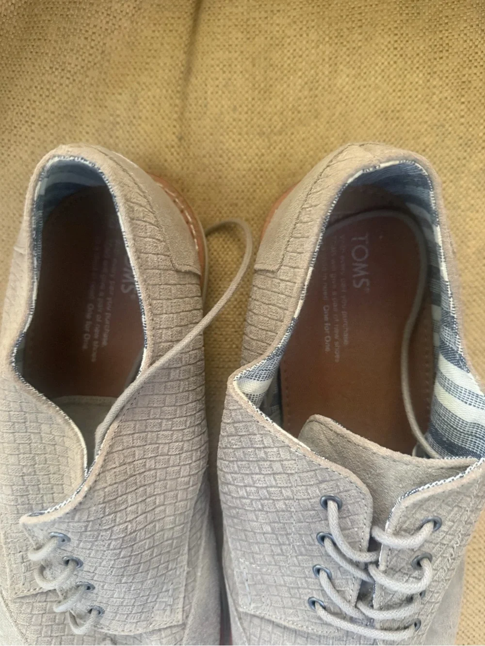 Toms Men's Taupe Suede Wingtip Oxfords